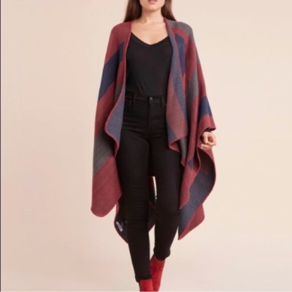 BB Dakota Poncho